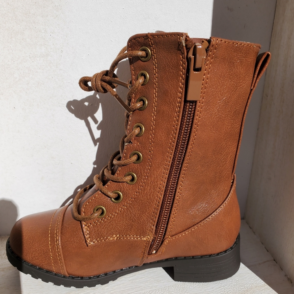 ❗️Restock❗️Tan Combat Boots - Picture 3 of 4